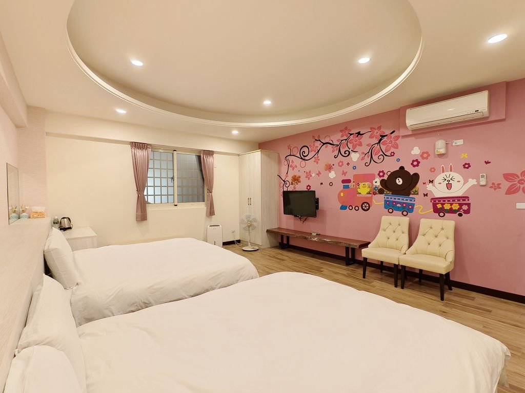 落櫻繽紛四人房