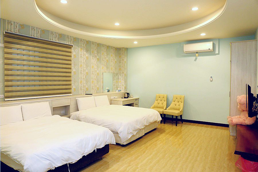 落櫻繽紛四人房